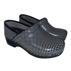 Dansko XP Professional Black & White Checkerboard Clogs Shoes 37